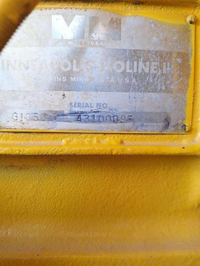 Image of Minneapolis-Moline G1050 equipment image 4