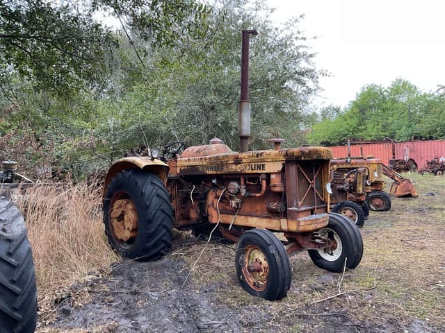 Image of Minneapolis-Moline G705 equipment image 1