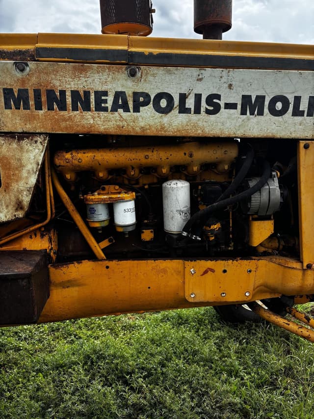Image of Minneapolis-Moline G940 equipment image 3
