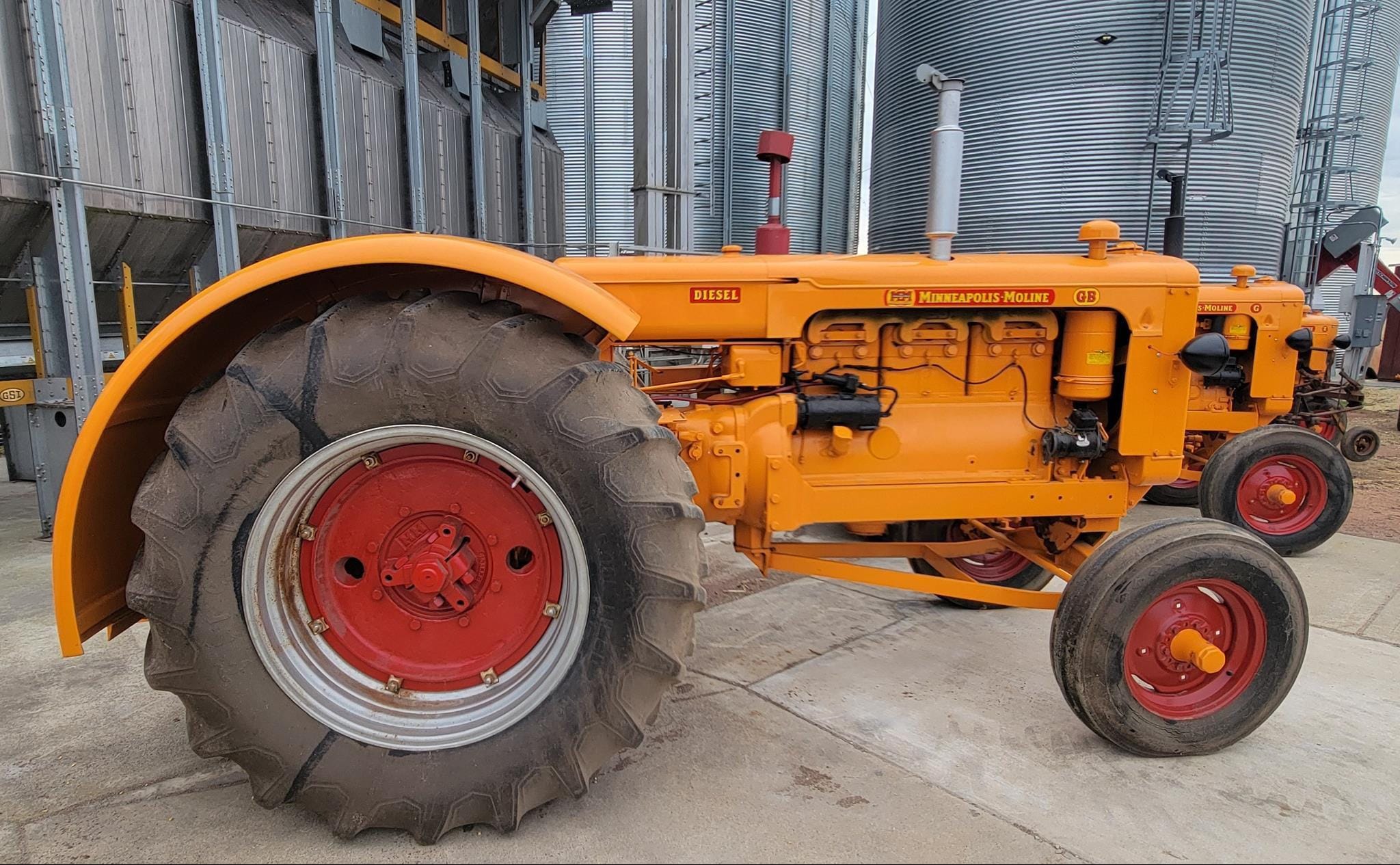 Minneapolis-Moline GB Equipment Image0