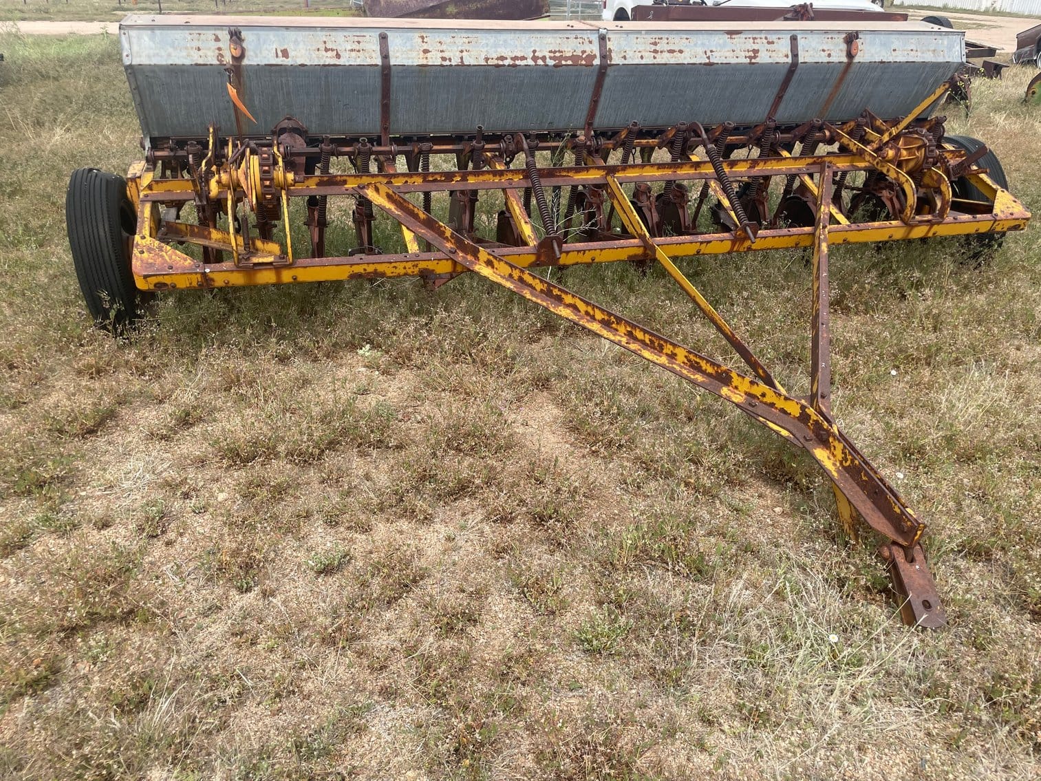 Minneapolis-Moline R5-8 Equipment Image0