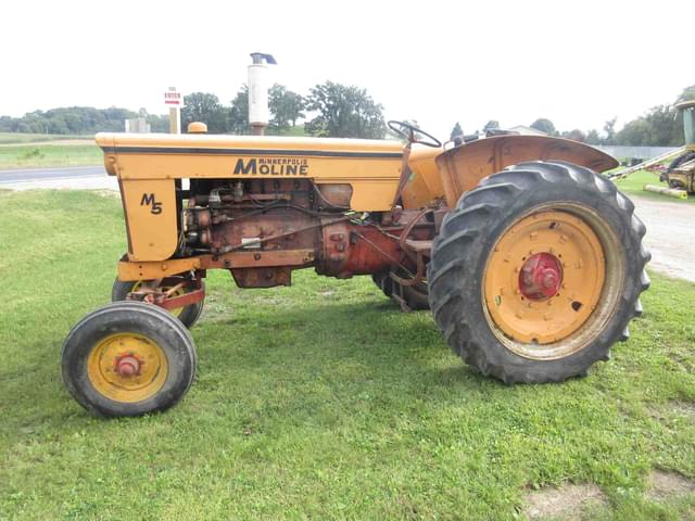 Image of Minneapolis-Moline M-5 equipment image 1