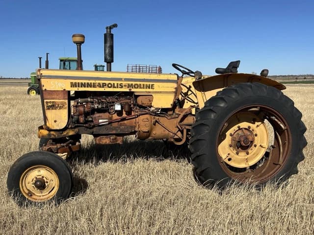 Image of Minneapolis-Moline M-602 equipment image 1