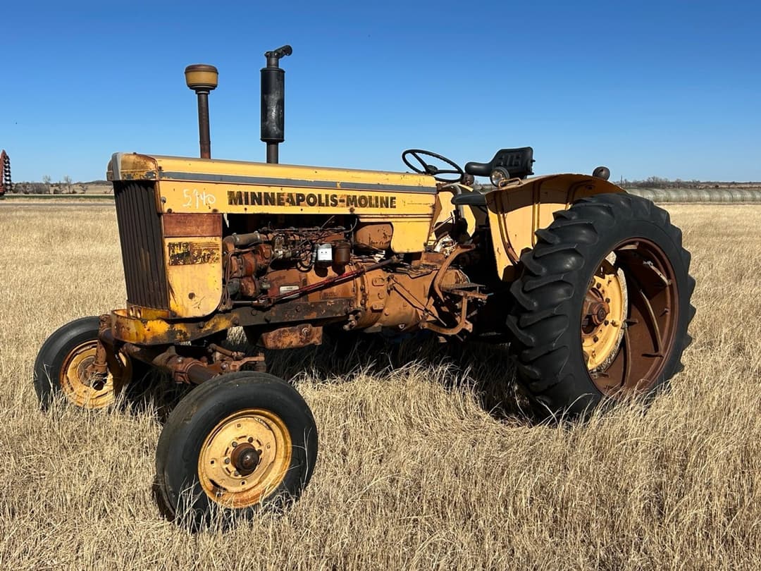 Image of Minneapolis-Moline M-602 Primary image