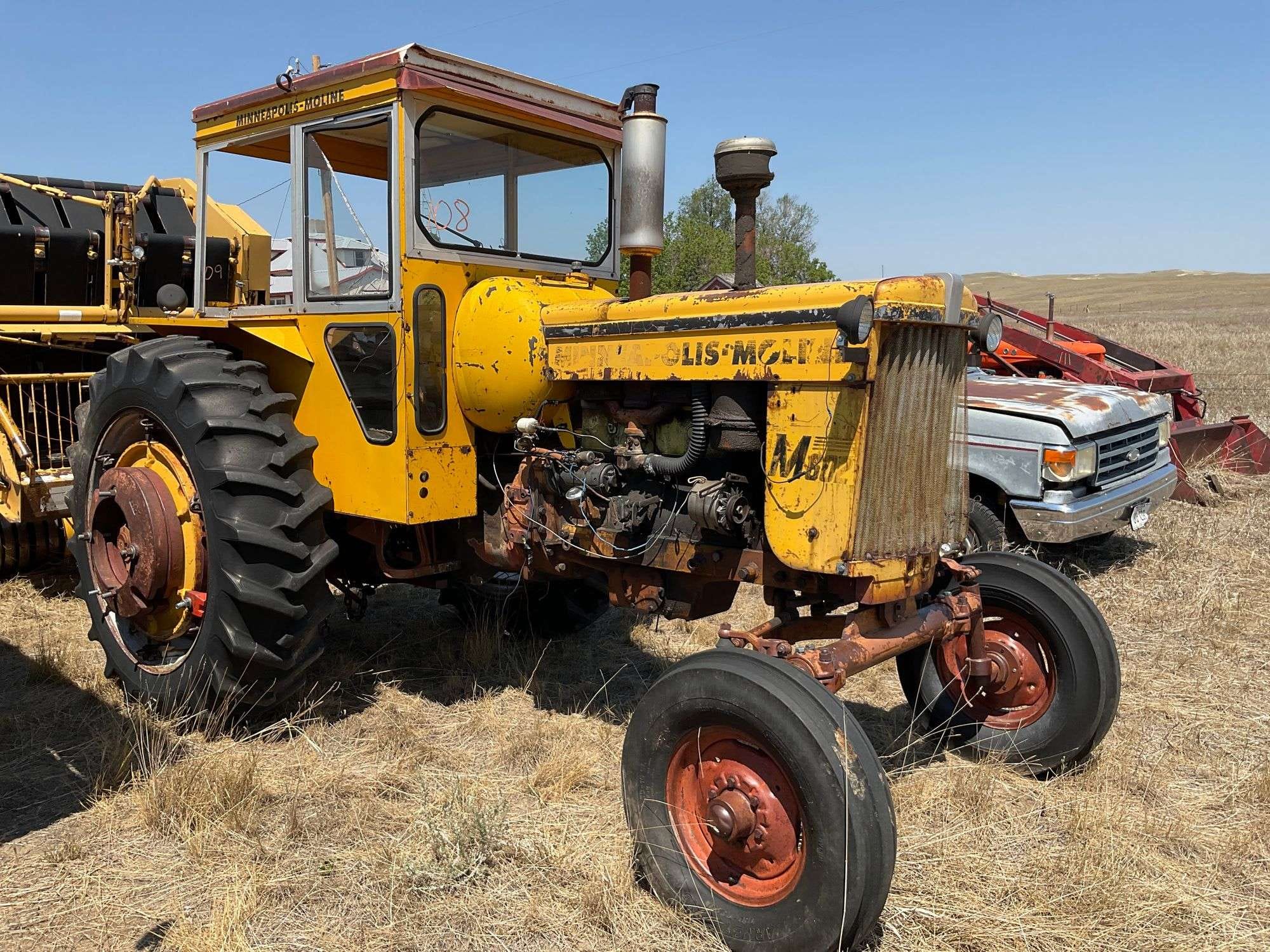 Minneapolis-Moline M-602 Equipment Image0