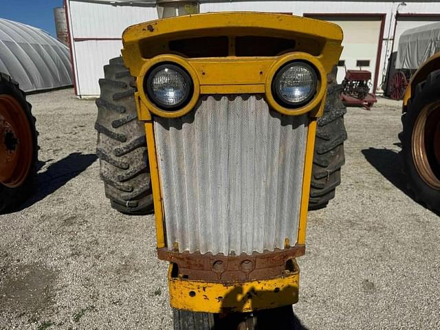 Image of Minneapolis-Moline M-602 equipment image 2