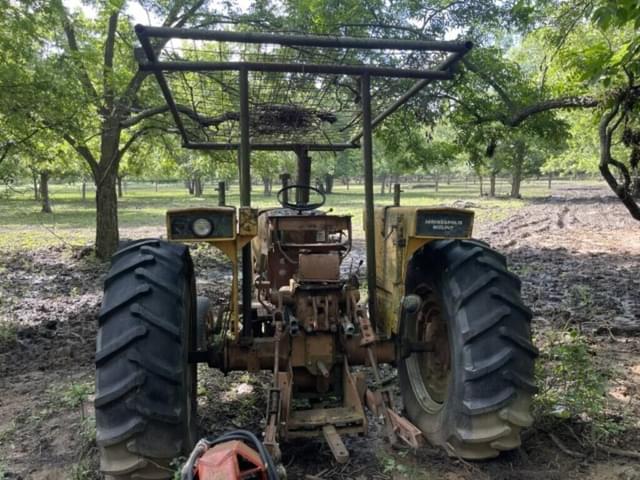 Image of Minneapolis-Moline M-670 equipment image 3