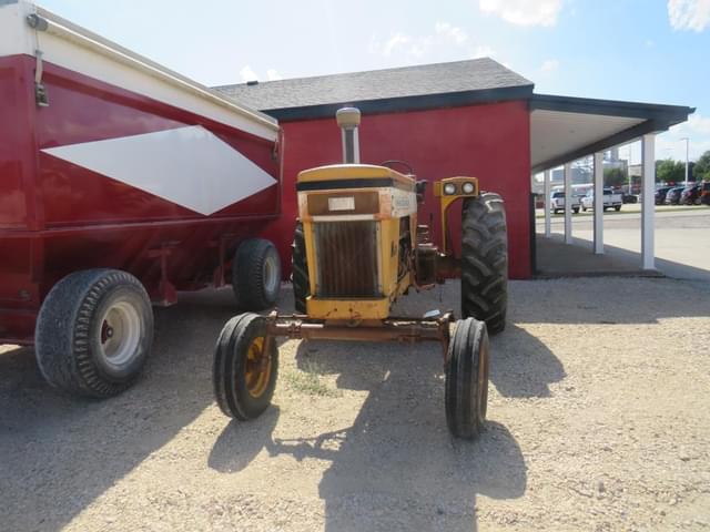 Image of Minneapolis-Moline M670 equipment image 1
