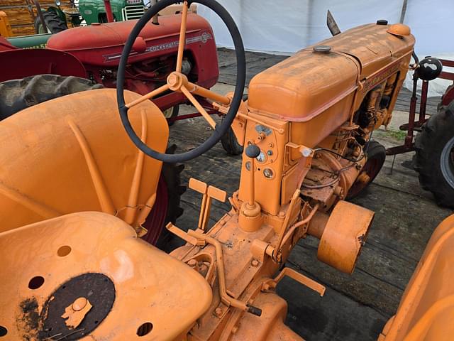 Image of Minneapolis-Moline R equipment image 3