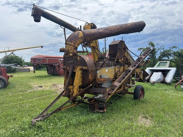 Image of Minneapolis-Moline 1200 equipment image 2