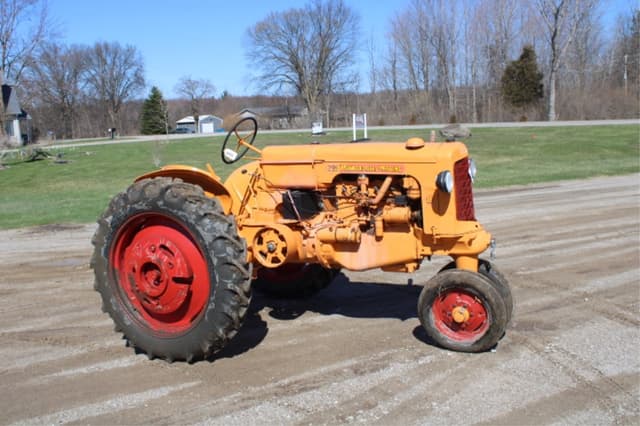 Image of Minneapolis-Moline R equipment image 1