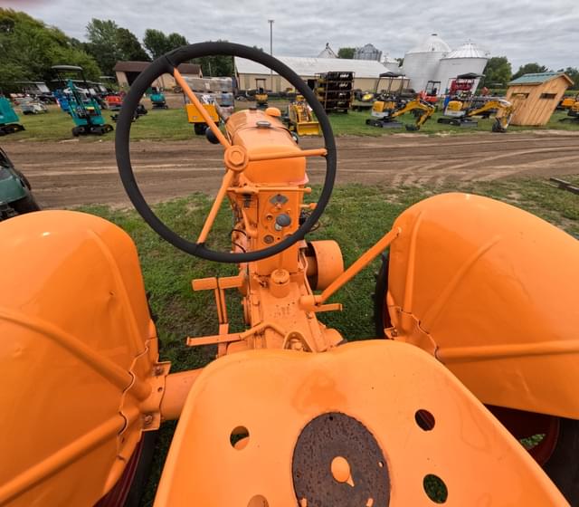 Image of Minneapolis-Moline R equipment image 3