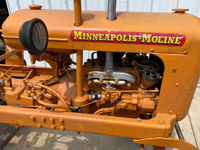 Image of Minneapolis-Moline V equipment image 1
