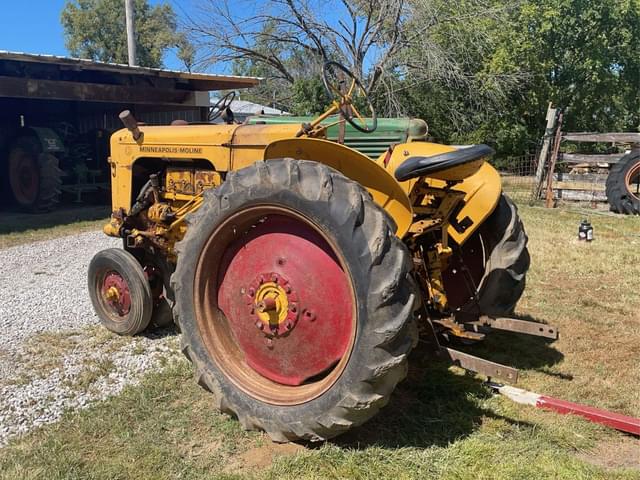 Image of Minneapolis-Moline R equipment image 2