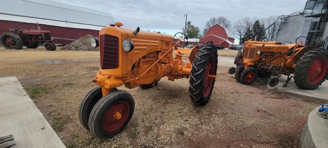 Image of Minneapolis-Moline R equipment image 3