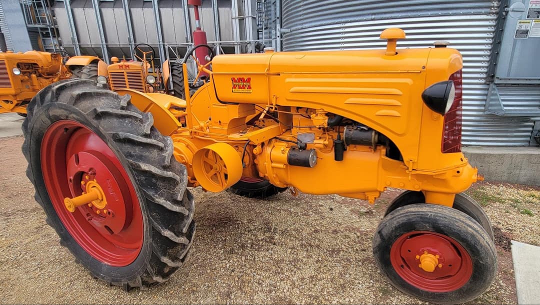 Image of Minneapolis-Moline R Primary image