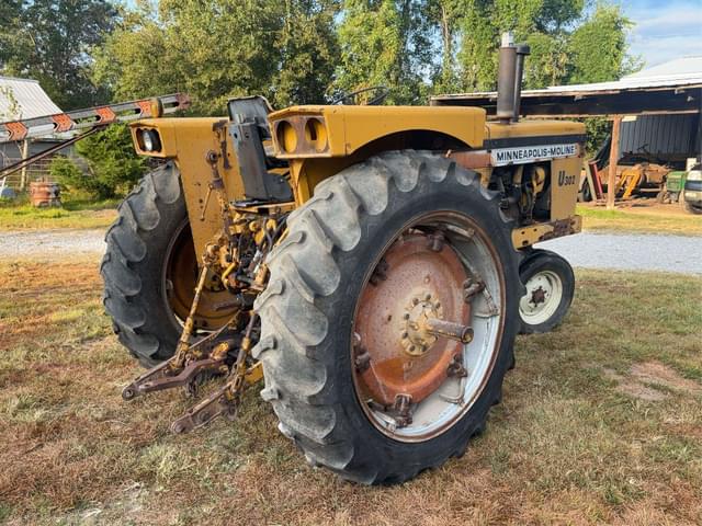 Image of Minneapolis-Moline U-302 equipment image 4