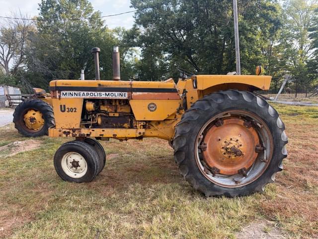 Image of Minneapolis-Moline U-302 equipment image 1