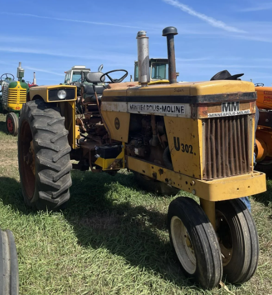 Main image Minneapolis-Moline U-302