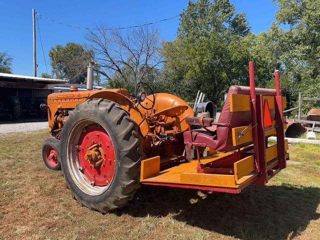 Image of Minneapolis-Moline U equipment image 2