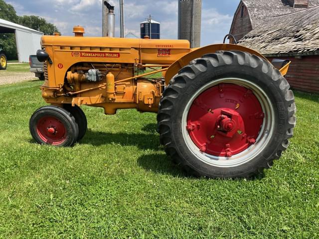 Image of Minneapolis-Moline U equipment image 1