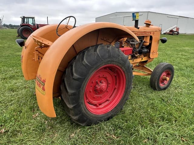 Image of Minneapolis-Moline U equipment image 2