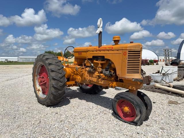 Image of Minneapolis-Moline U equipment image 2