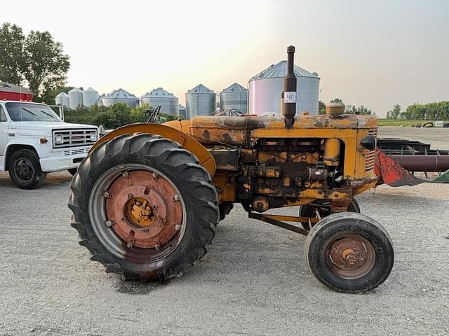 Image of Minneapolis-Moline U equipment image 2