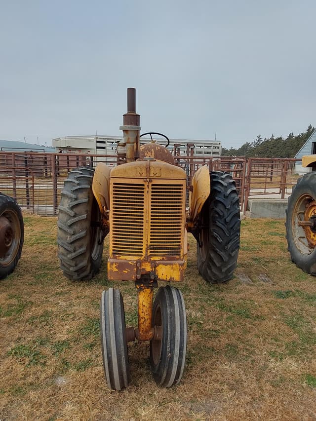 Image of Minneapolis-Moline UB equipment image 1