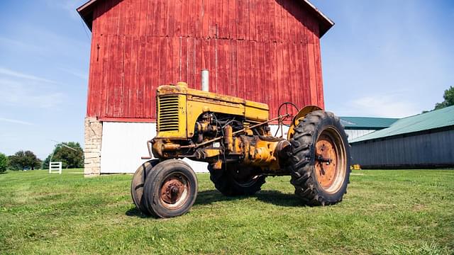 Image of Minneapolis-Moline UTU equipment image 1