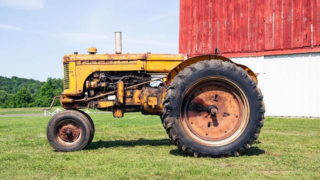 Image of Minneapolis-Moline UTU equipment image 2