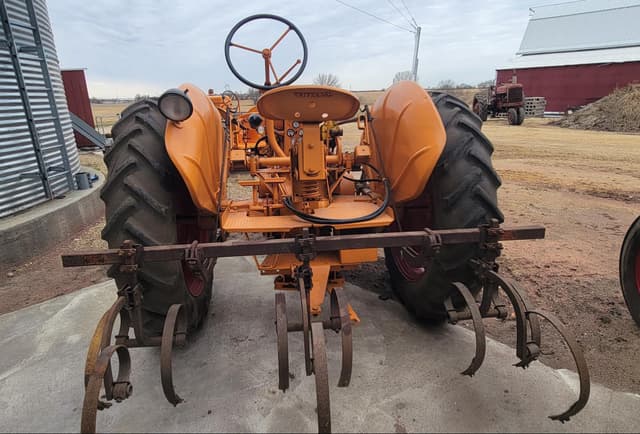 Image of Minneapolis-Moline Z equipment image 4