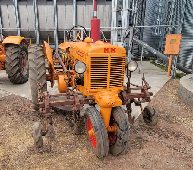 Image of Minneapolis-Moline Z equipment image 1