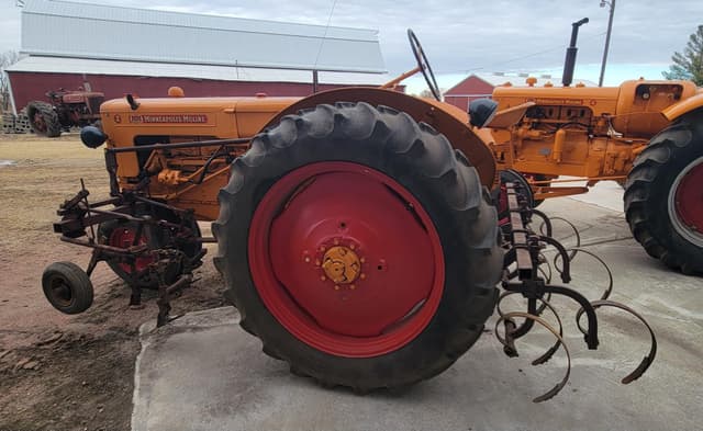 Image of Minneapolis-Moline Z equipment image 3