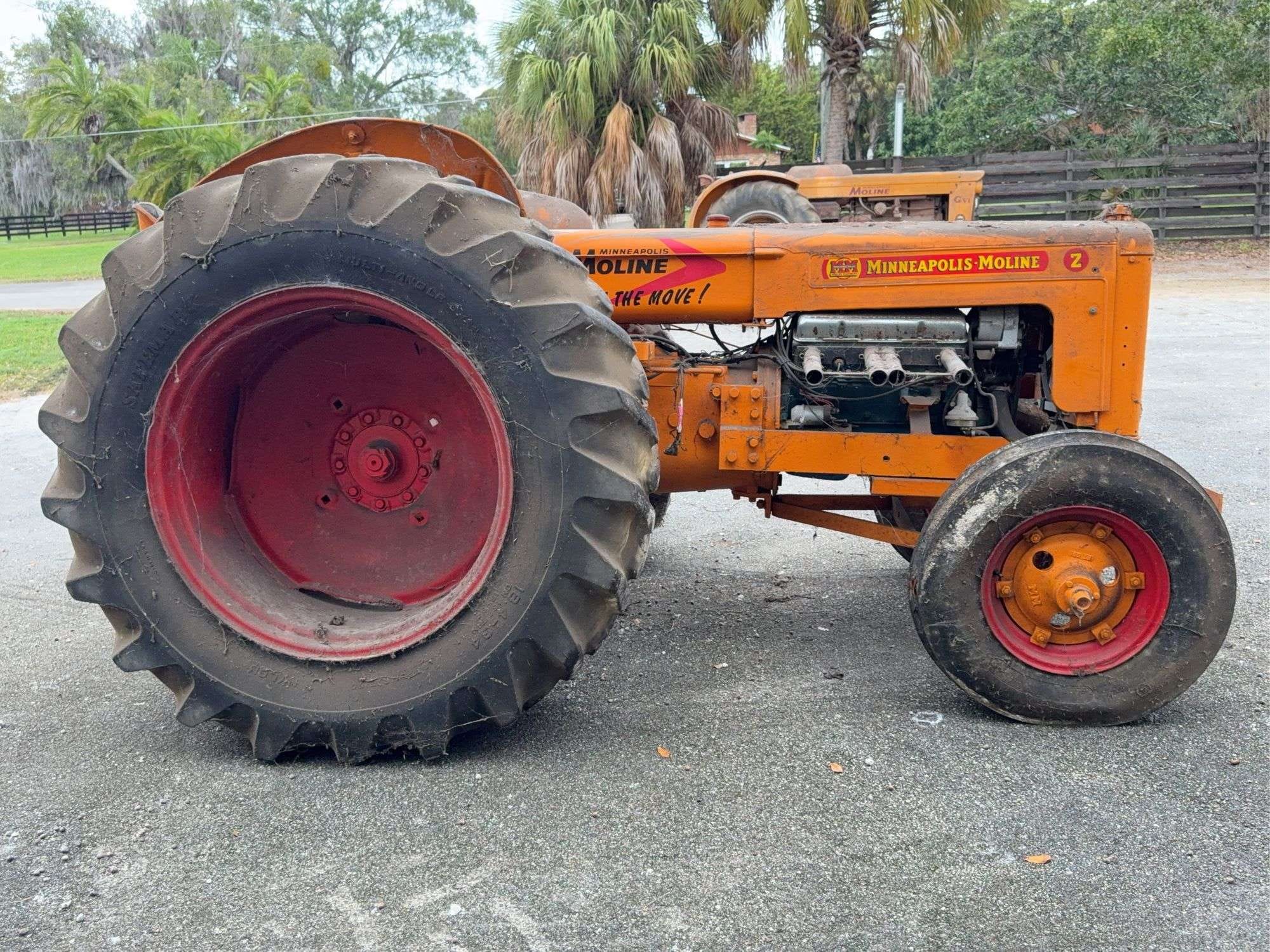 Minneapolis-Moline Z Equipment Image0