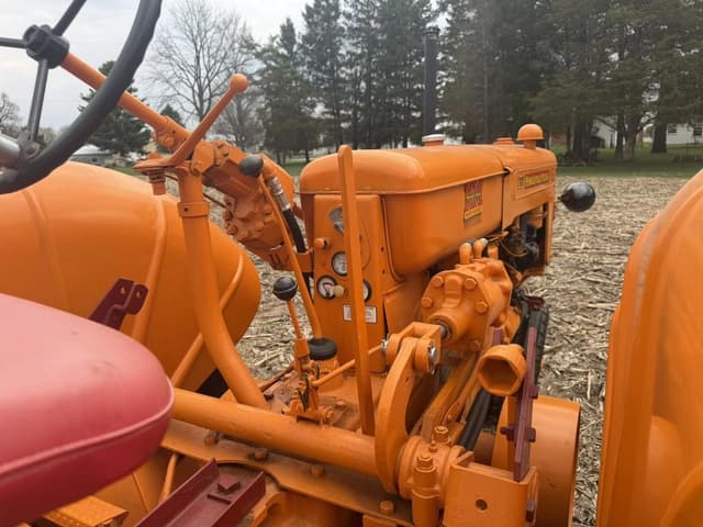 Image of Minneapolis-Moline Z equipment image 4