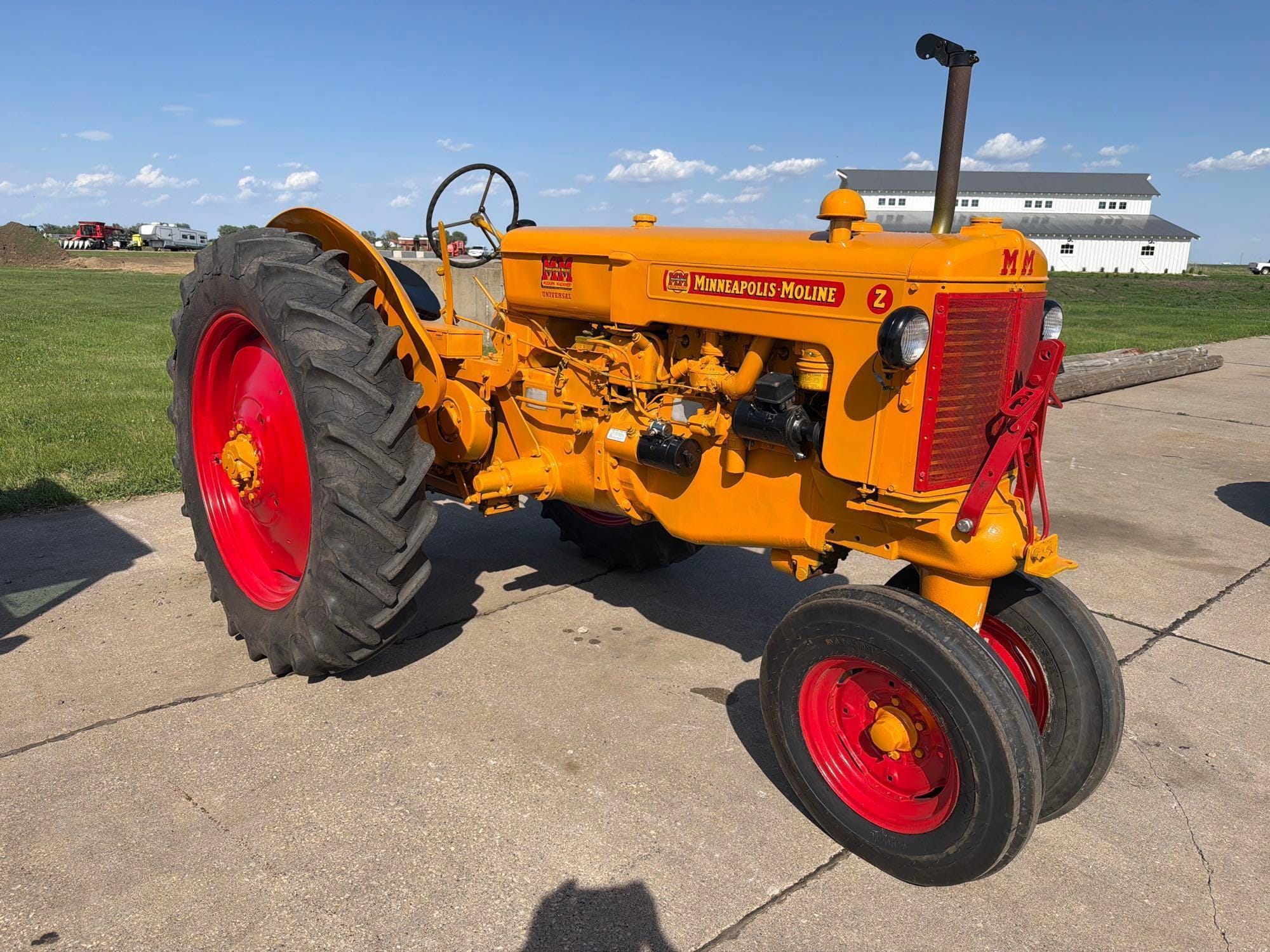 Minneapolis-Moline Z Equipment Image0