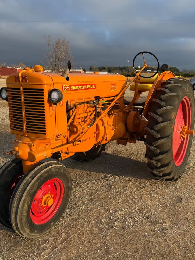 Image of Minneapolis-Moline ZAU equipment image 1