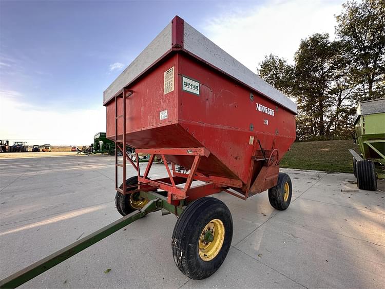 Minnesota 260 Equipment Image0