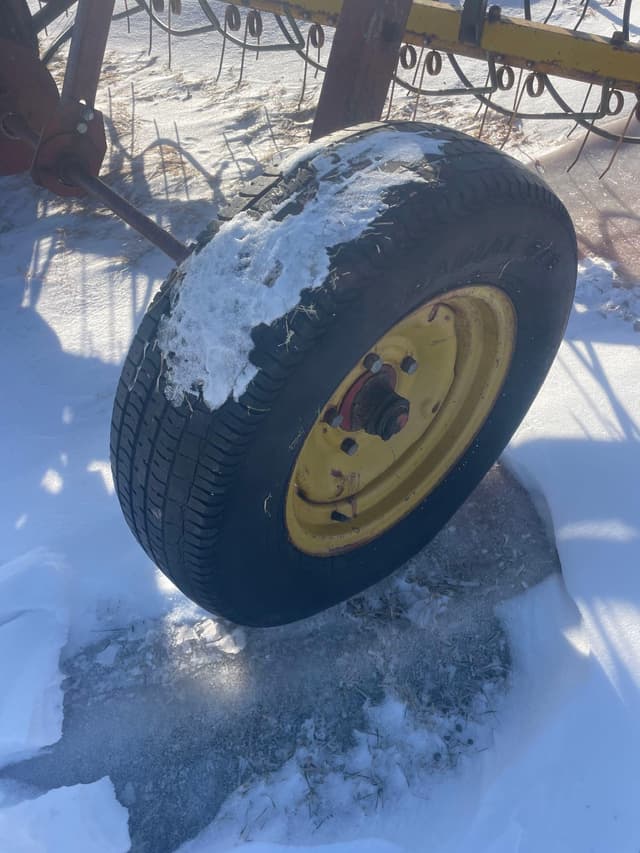 Image of Minnesota No 5 equipment image 4