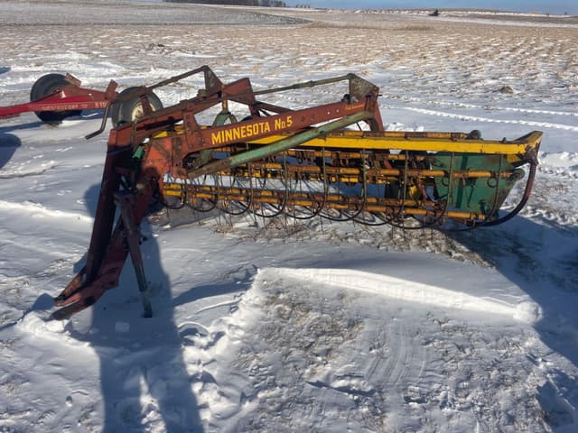 Image of Minnesota No 5 equipment image 1