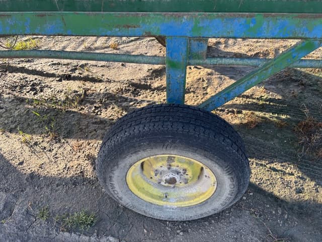 Image of Undetermined Header Trailer equipment image 2