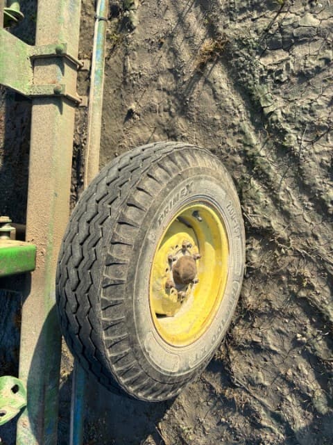 Image of Undetermined Header Trailer equipment image 3