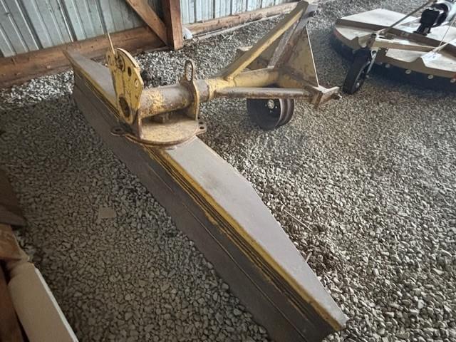 Image of Undetermined Rear Blade equipment image 3