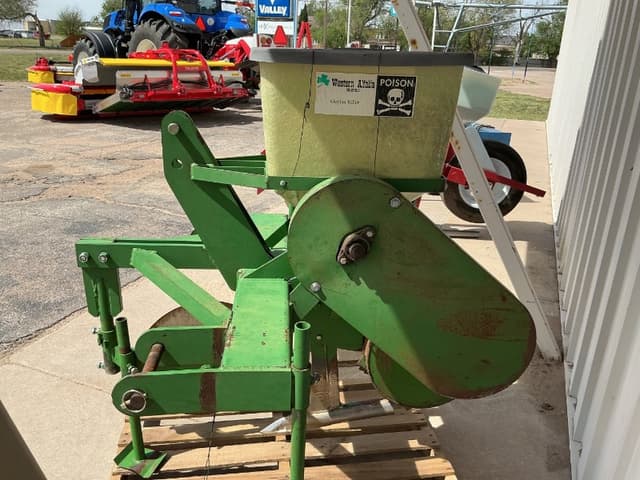 Image of Western Alfalfa Gopher Killer equipment image 3