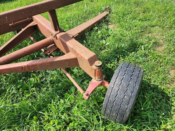 Image of Undetermined Header Trailer equipment image 4
