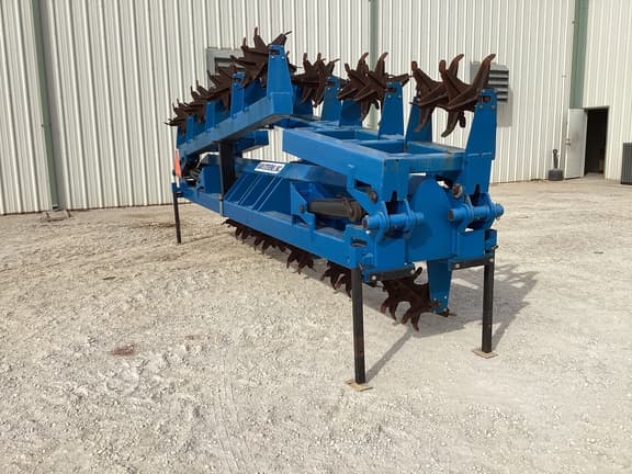 Image of Sam Stevens Sandfighter equipment image 3