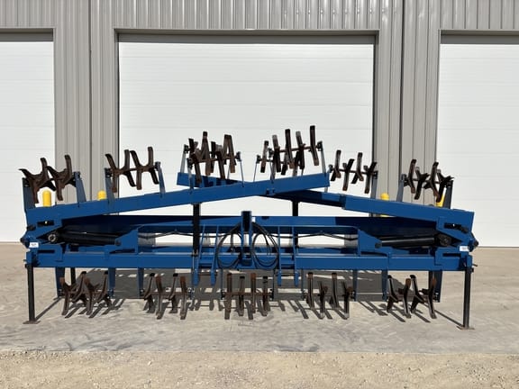 2023 Sam Stevens Sandfighter Equipment Image0