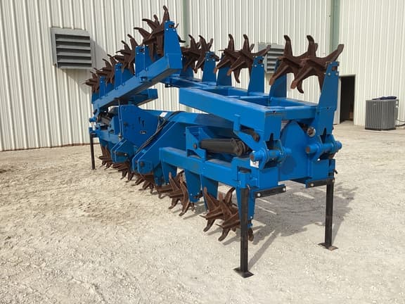 Image of Sam Stevens Sandfighter equipment image 1