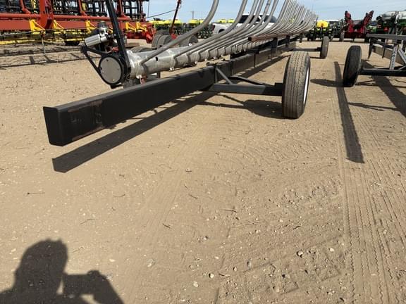Image of Undetermined Header Trailer equipment image 3